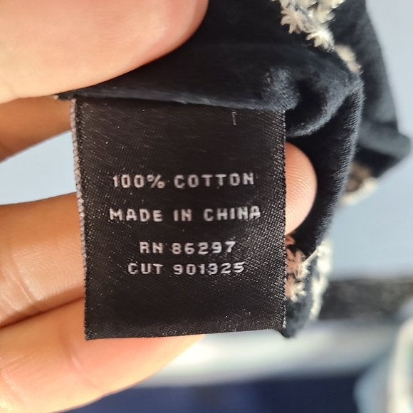 BCBG Max Azaria embroidered blouse - Picture 4 of 5